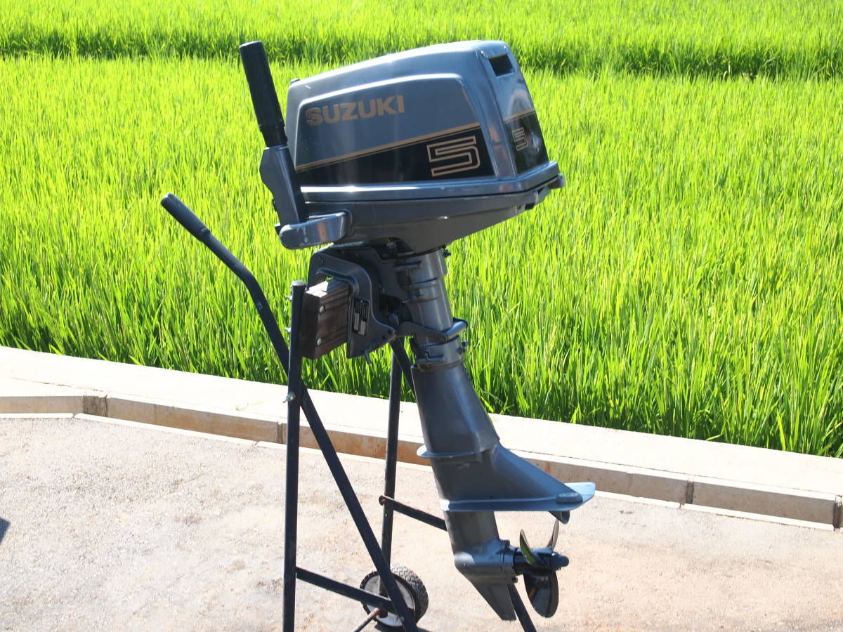 □SUZUKI スズキ 0501S 5馬力 小型船舶用船外機 スズキDT5 ボート船舶