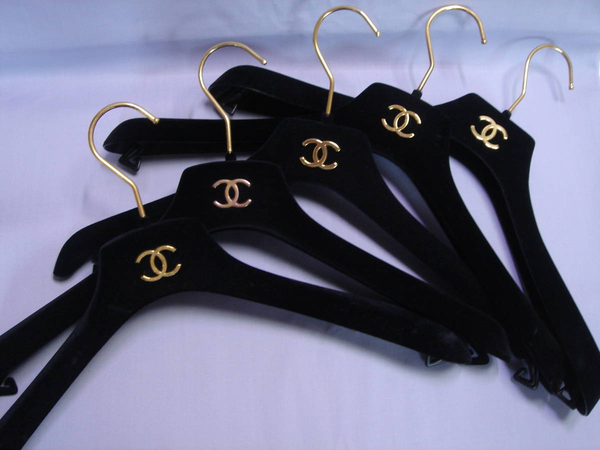 CHANEL ブラックハンガー大 5本セット CHANEL ブラックハンガー大 5本セット CHANEL ブラックハンガー 5本
