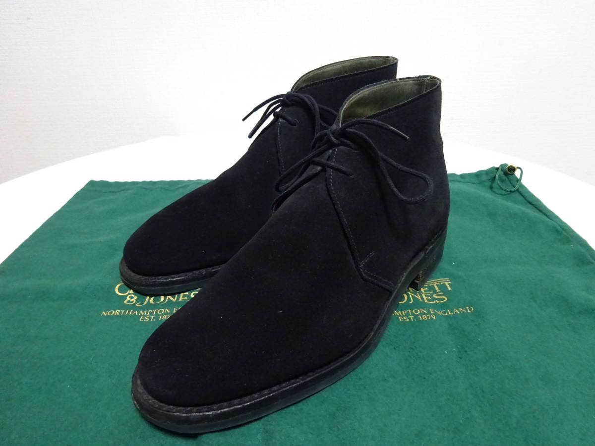 【HOT，低価】 CROCKETT&JONES クロケット＆ジョーンズ CHERTSEY3 チャッカーブーツ スエードブーツ 6E 24.5cm位 ENGLAND製 シューソックス付き(6インチ以下)｜売買されたオークション情報、yahooの商品情報をアーカ 靴