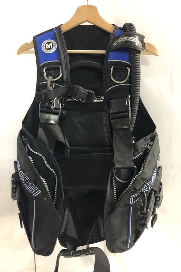  東京 CRESSI Aquapro 5 BCD(その他)｜売買されたオークション情報、yahooの商品情報をアーカイブ公開 - オークファン その他