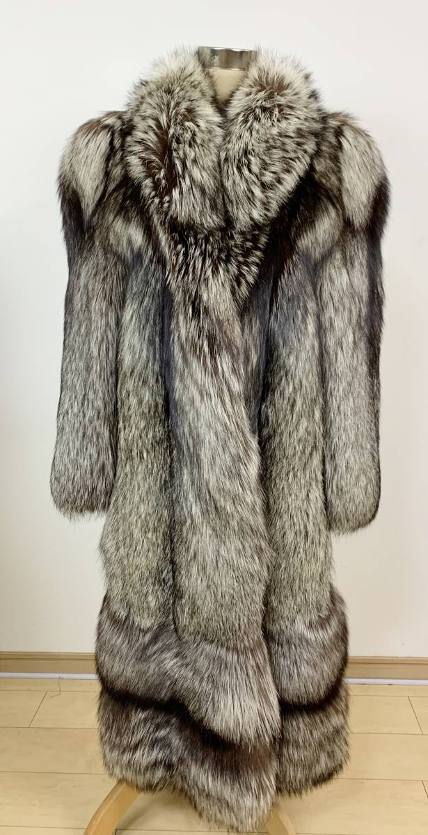 SAGA FOX　高級ロングコート　シルバーフォックス 新品未使用品　11号 シルバーフォックス デザインロングコート 115㎝ SAGAFOX ROYAL 【公式