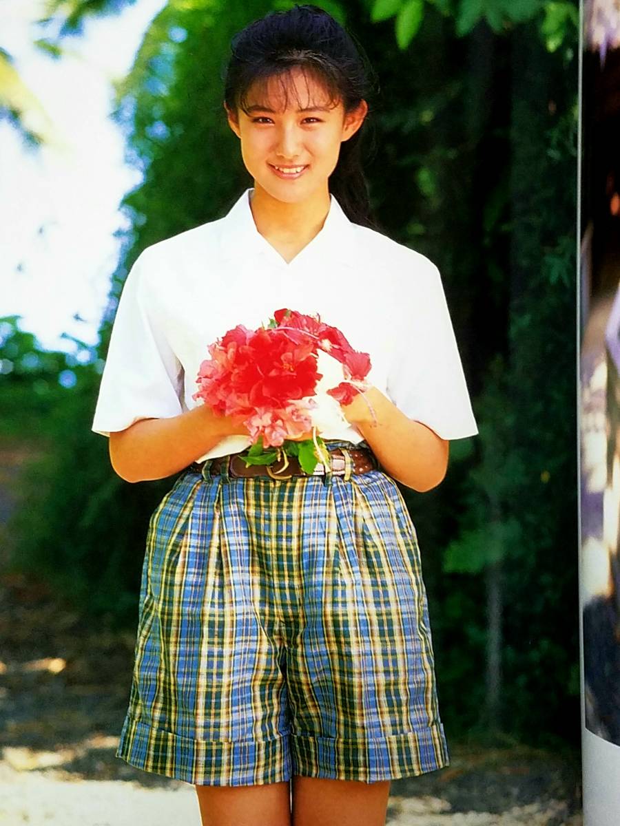 再入荷 予約販売 まばたき 中江有里写真集 Www Hallo Tv