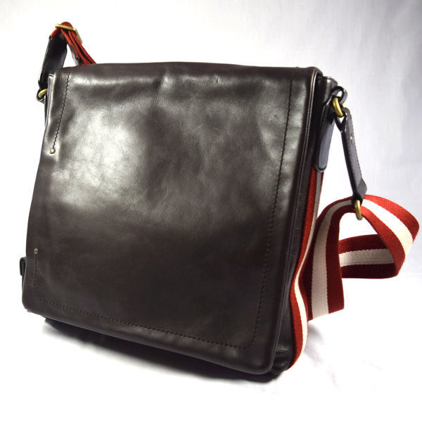 BALLY バリー ショルダーバッグ レザー ブラック 斜め掛け - フラット