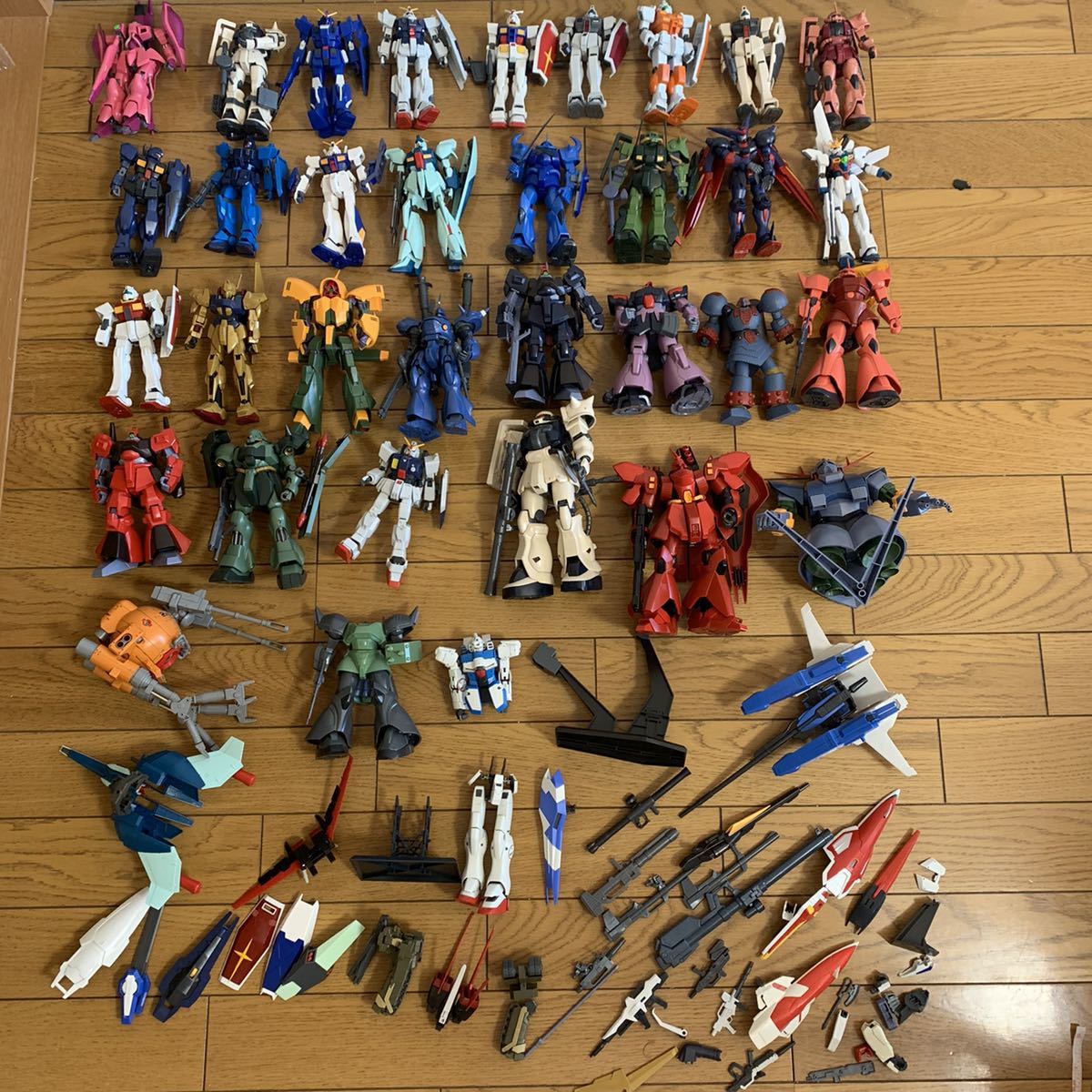 ガンプラ 組み立て 済 まとめて パーツ プラモデル バンダイ 機動戦士