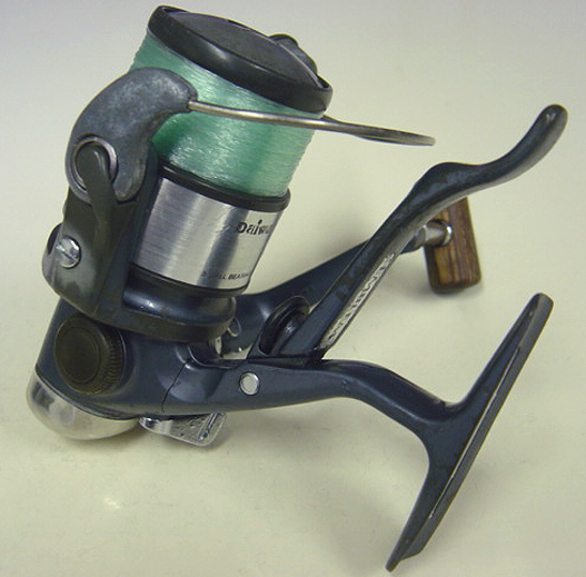 新品，お得 Daiwa EMBLEM-Z 2500LBT レバーブレーキ式リール(スピニングリール)｜売買されたオークション情報、yahooの商品情報をアーカイブ公開 - オークファン その他