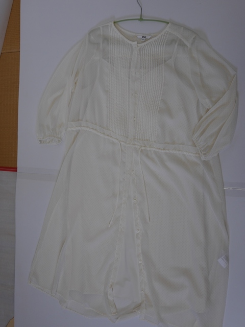 未着用 ユニクロ Lサイズ インナー付きワンピース シフォン ふわっと 羽織にも アイボリー オフホワイト 送クリック198円 女性用 売買されたオークション情報 Yahooの商品情報をアーカイブ公開 オークファン Aucfan Com