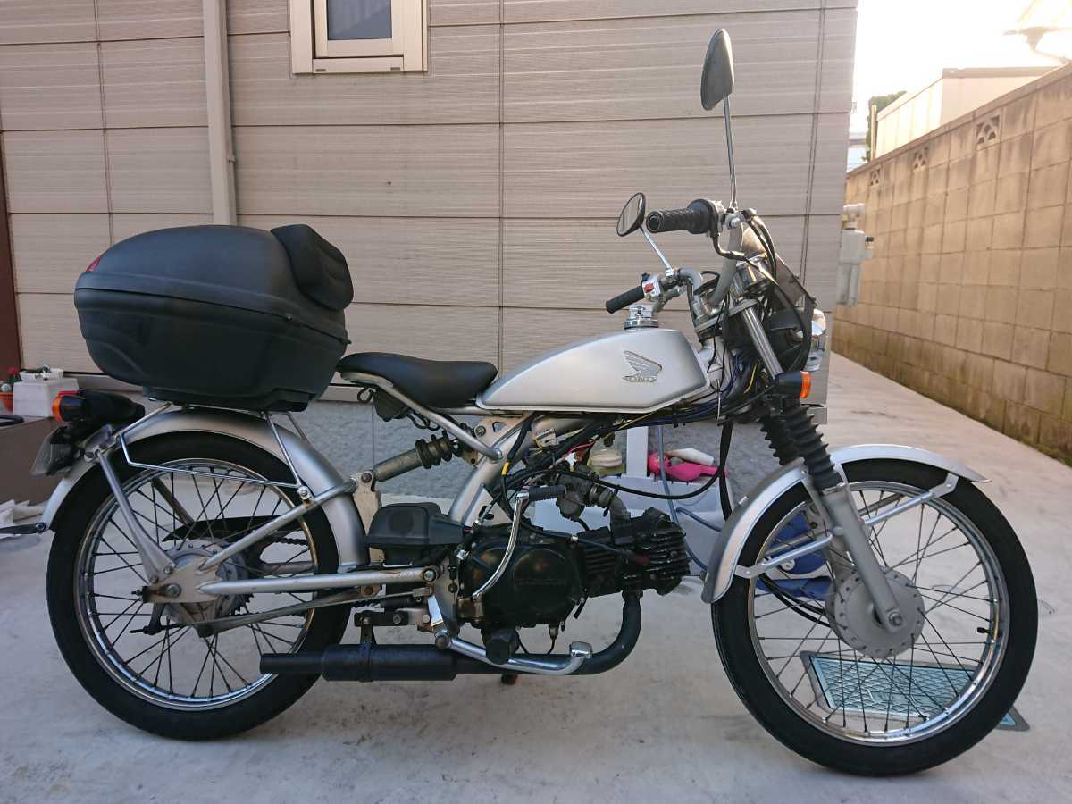 ソロ ホンダ - HONDA AC17 Solo | 初期のカスタム、マフラー交換