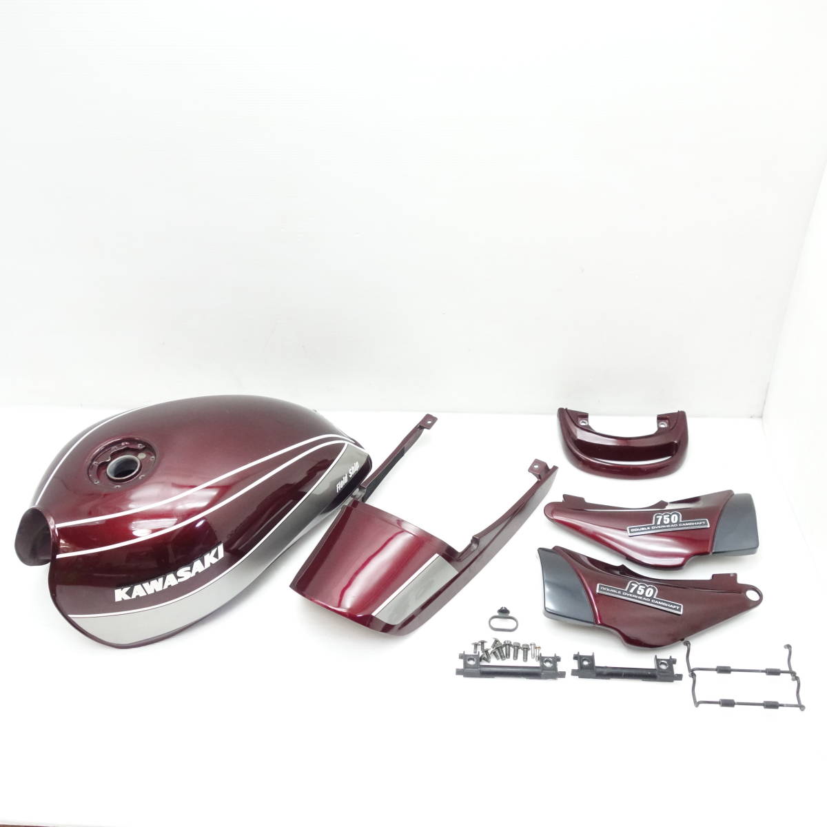ゼファー750 純正 kawasaki テールカウル、サイド | NEO ドレミ
