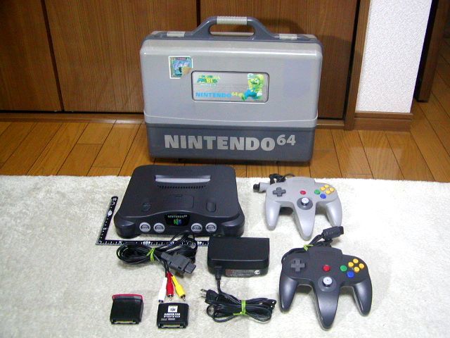 新作登場，100%新品 お得 NINTENDO 64 ハードケース 拡張パック ターミネーターパック等 色々 まとめて セット ゲーム おもちゃ 当時物 ビンテージ(本体、アクセサリー)｜売買されたオークション情報、yahooの商品 本体、アクセサリー