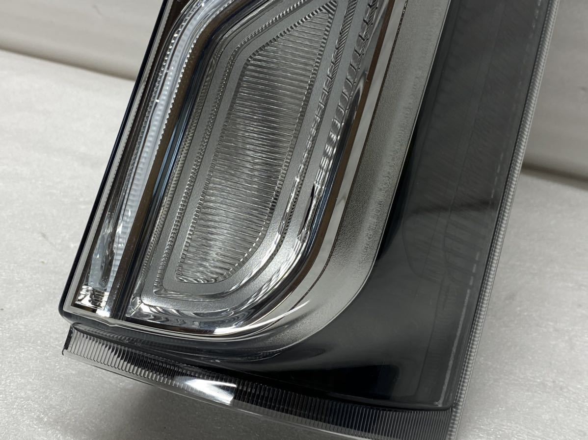 スペーシア カスタム MK53S 純正 右 テールランプ KOITO 220-5938M O10 MK53S スズキ 純正 テールの通販 mk53s スズキ純正