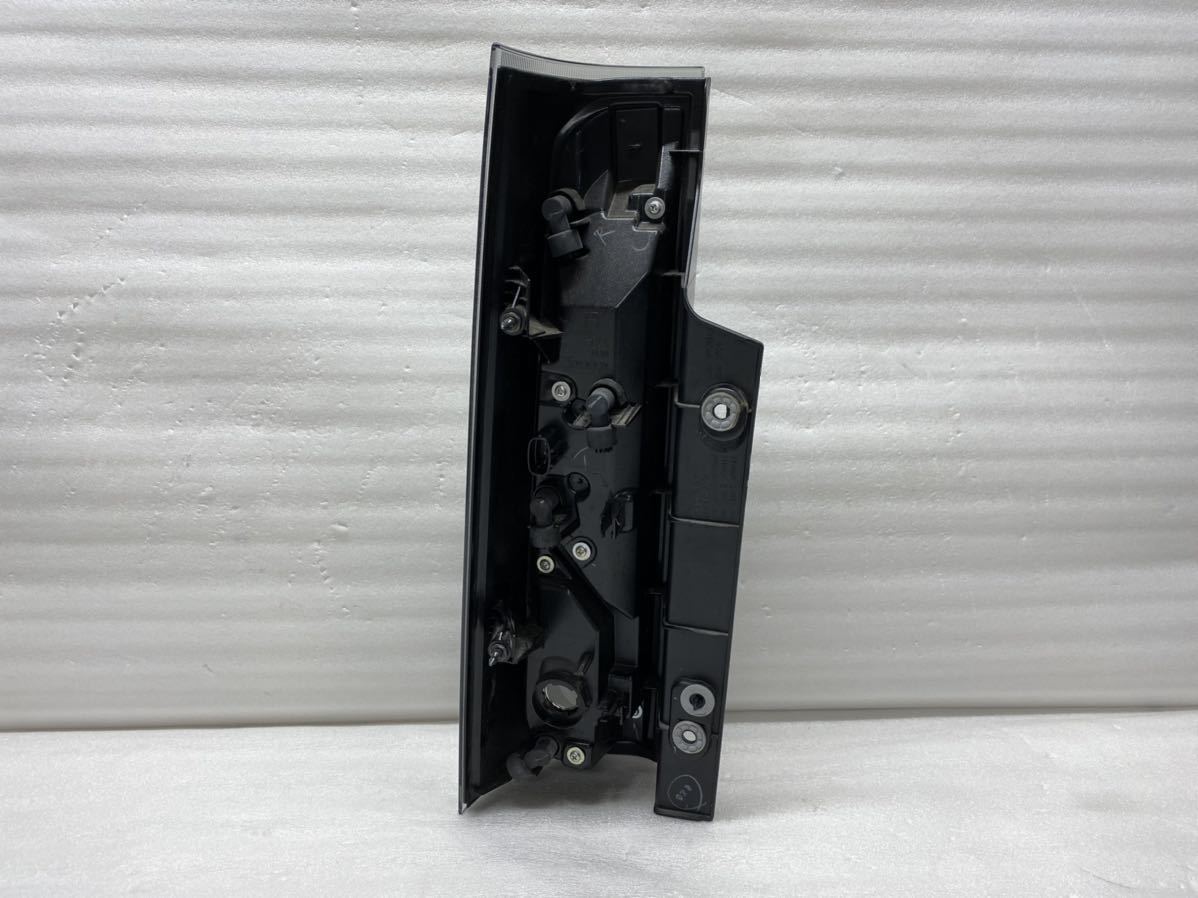 スペーシア カスタム MK53S 純正 右 テールランプ KOITO 220-5938M O10 MK53S スズキ 純正 テールの通販 mk53s スズキ純正