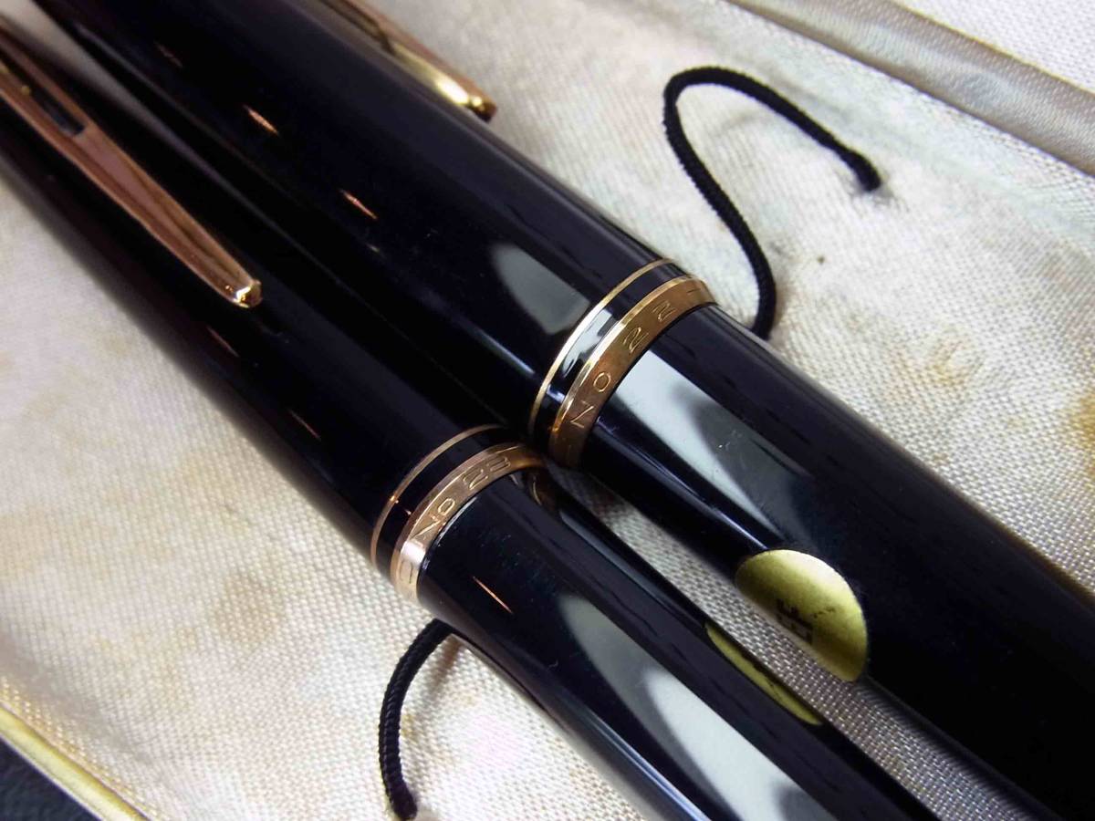お値下げ❗️MONT BLANC 万年筆 NO.22とボールペンNO.28 お値下げ