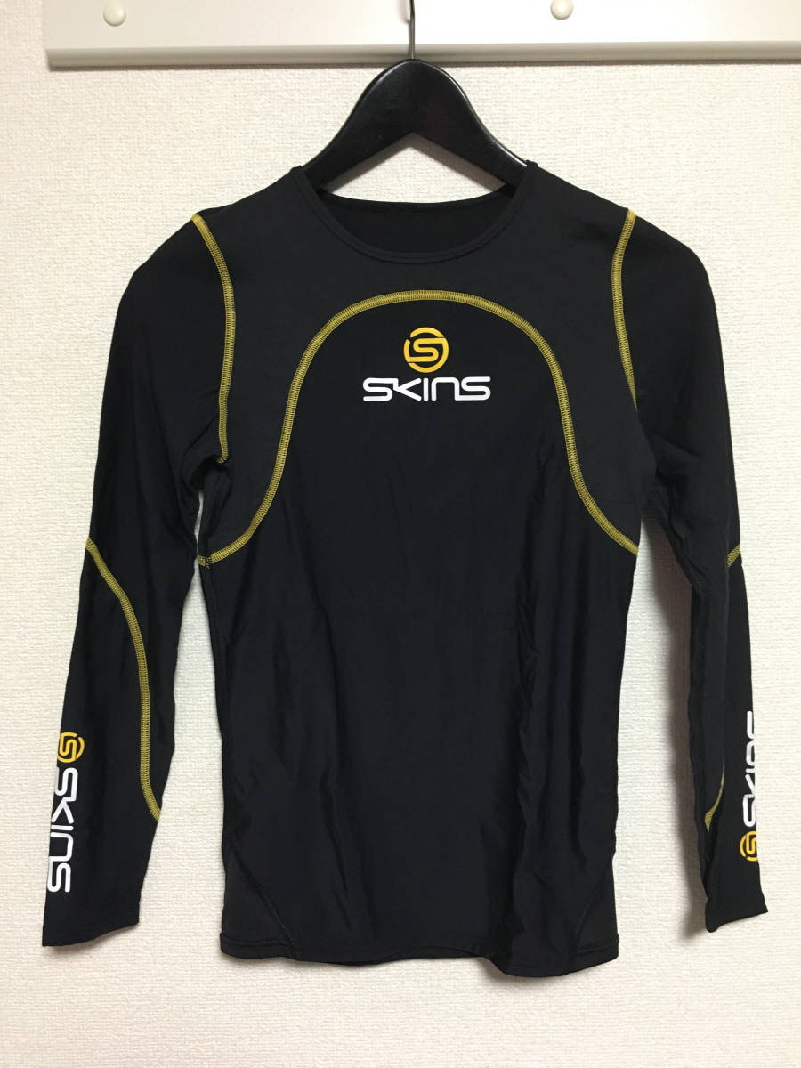新作入荷，新品 SKINS メンズ コンプレッション ロングスリーブシャツ S ランニング スポーツ スキンズ 高機能インナー 長袖(シャツ)｜売買されたオークション情報、yahooの商品情報をアーカイブ公開 - オーク シャツ