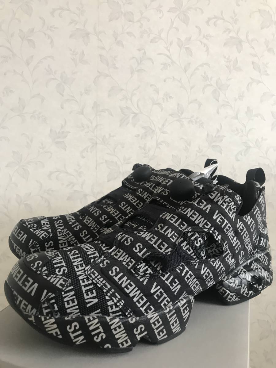 新品 正規品 Reebok pumpfury×VETEMENTS PARIS monoglam logo  