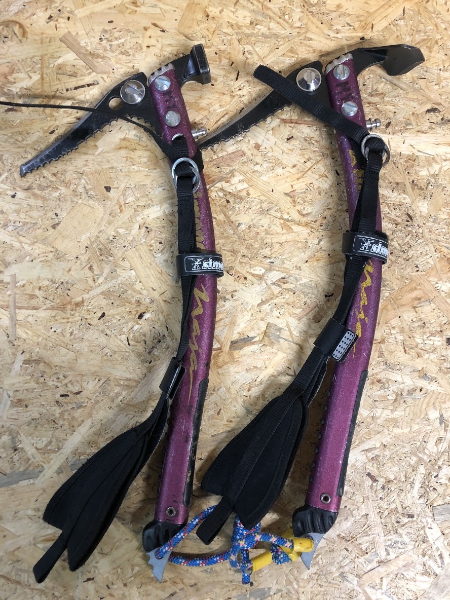 新品，人気 札幌 シモン＜simond＞ NAJA ナジャ : アイスアックスペア ハンマー アッズ 管理②(ロッククライミング)｜売買されたオークション情報、yahooの商品情報をアーカイブ公開 - オークファン ロッククライミング