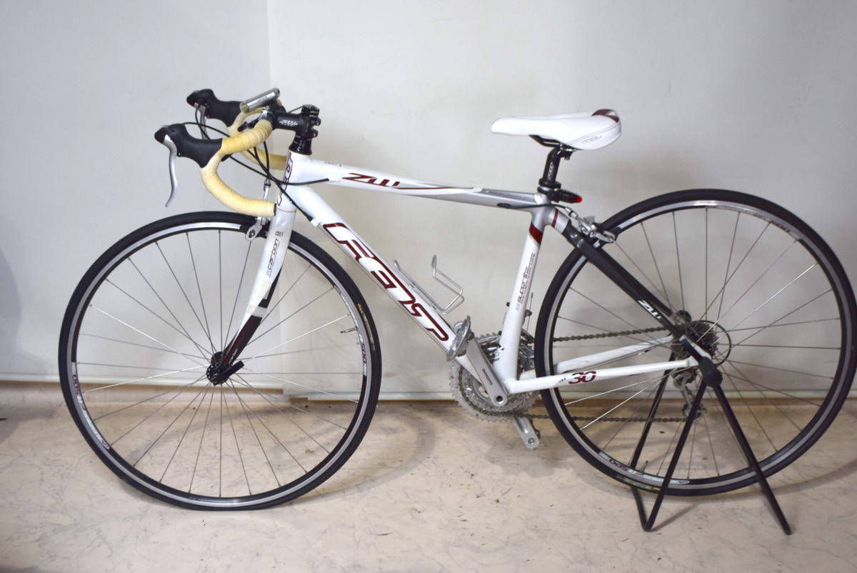 得価，お得 B1826 FELT ロードバイク FELT fit woman ZWシリーズ super lite 7005 改造有 スタンド付き(車体)｜売買されたオークション情報、yahooの商品情報をアーカイブ公開 - オークファン その他