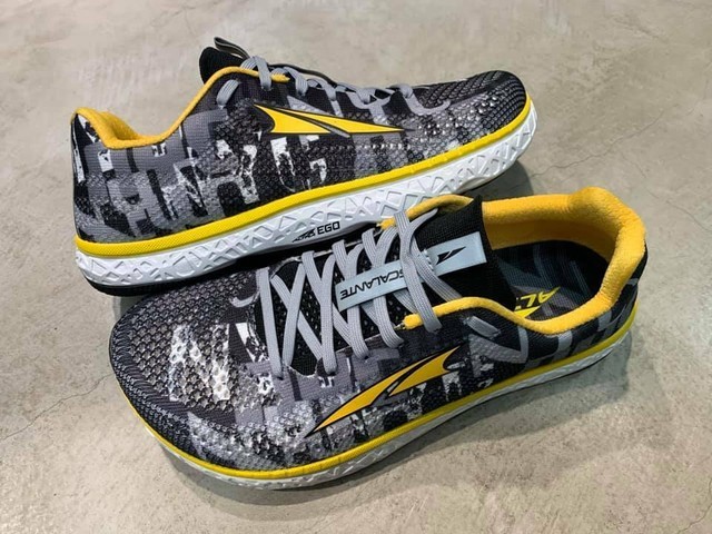 100%新品，SALE ALTRA Escalante Racer NYC Limited Edition Men's & Woman's US 8 26.0cm(26.0cm)｜売買されたオークション情報、yahooの商品情報をアーカイブ公開 - オークファン 26.0cm