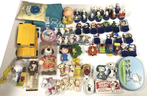 低価，100%新品 スヌーピー グッズ 弁当箱 人形 ボトルキャップ 鞄 小物入れ おもちゃ 時計 など セット(スヌーピー、ピーナッツ)｜売買されたオークション情報、yahooの商品情報をアーカイブ公開 - オーク その他
