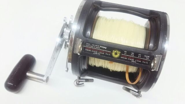 ☆訳あり☆超格安ダイワ 強力両軸リール シーライン SEALINE 900H