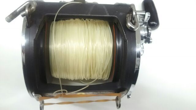 ☆訳あり☆超格安ダイワ 強力両軸リール シーライン SEALINE 900H