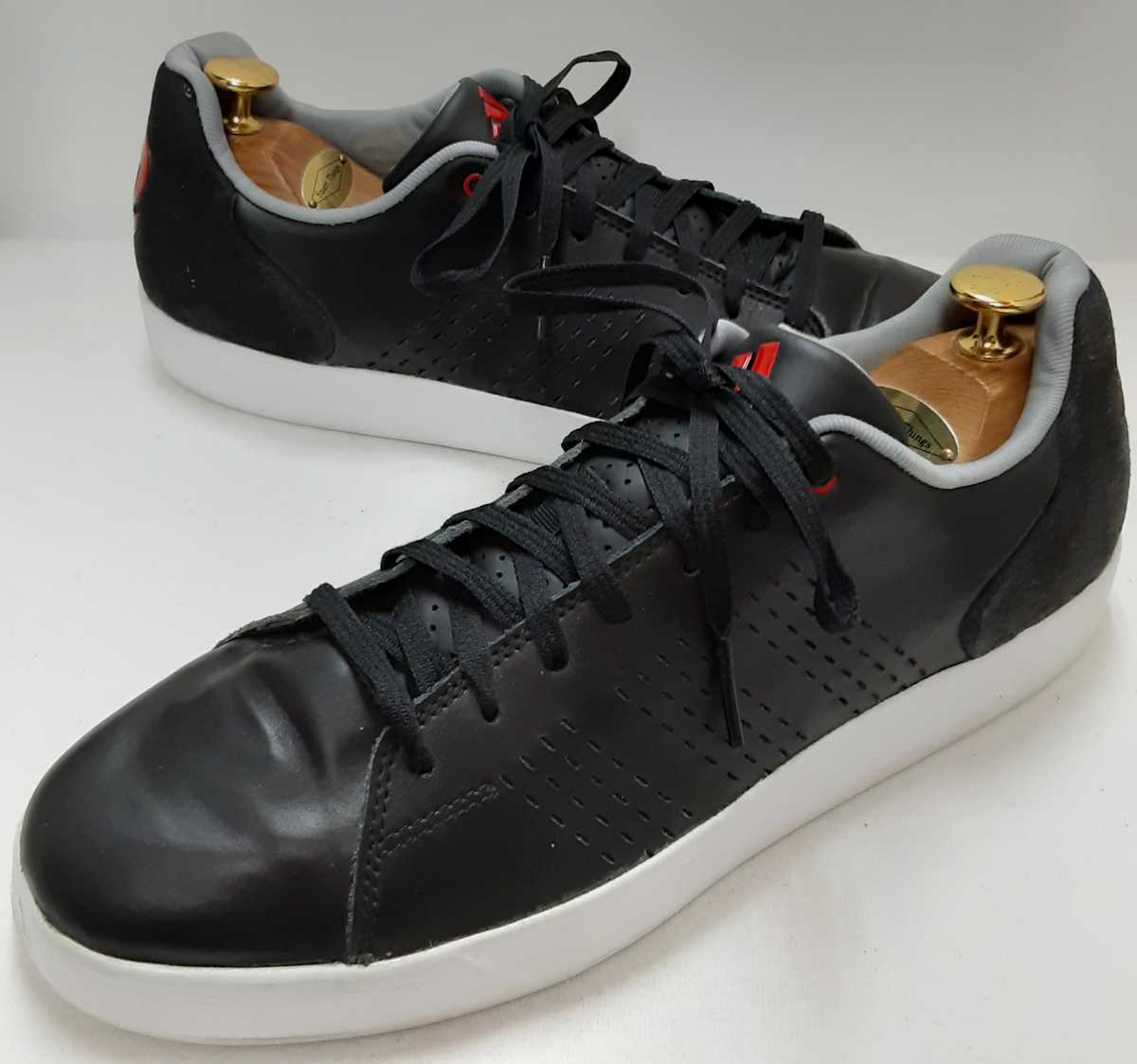 最値 2400円スタート アディダスadidas デリック ローズd Rose Lakeshore高級スニーカー ローカット 靴 ブラック ホワイト 黒 白 27cm 27 0cm 売買されたオークション情報 Yahooの商品情報をアーカイブ公開 オークファン Aucfan Com