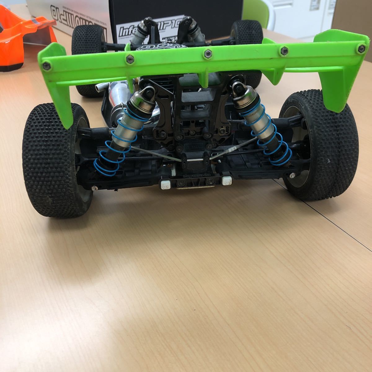 京商 21エンジン KYOSHO 1⁄8スケール 4WD 1⁄8 ラジオコントロール ⁄