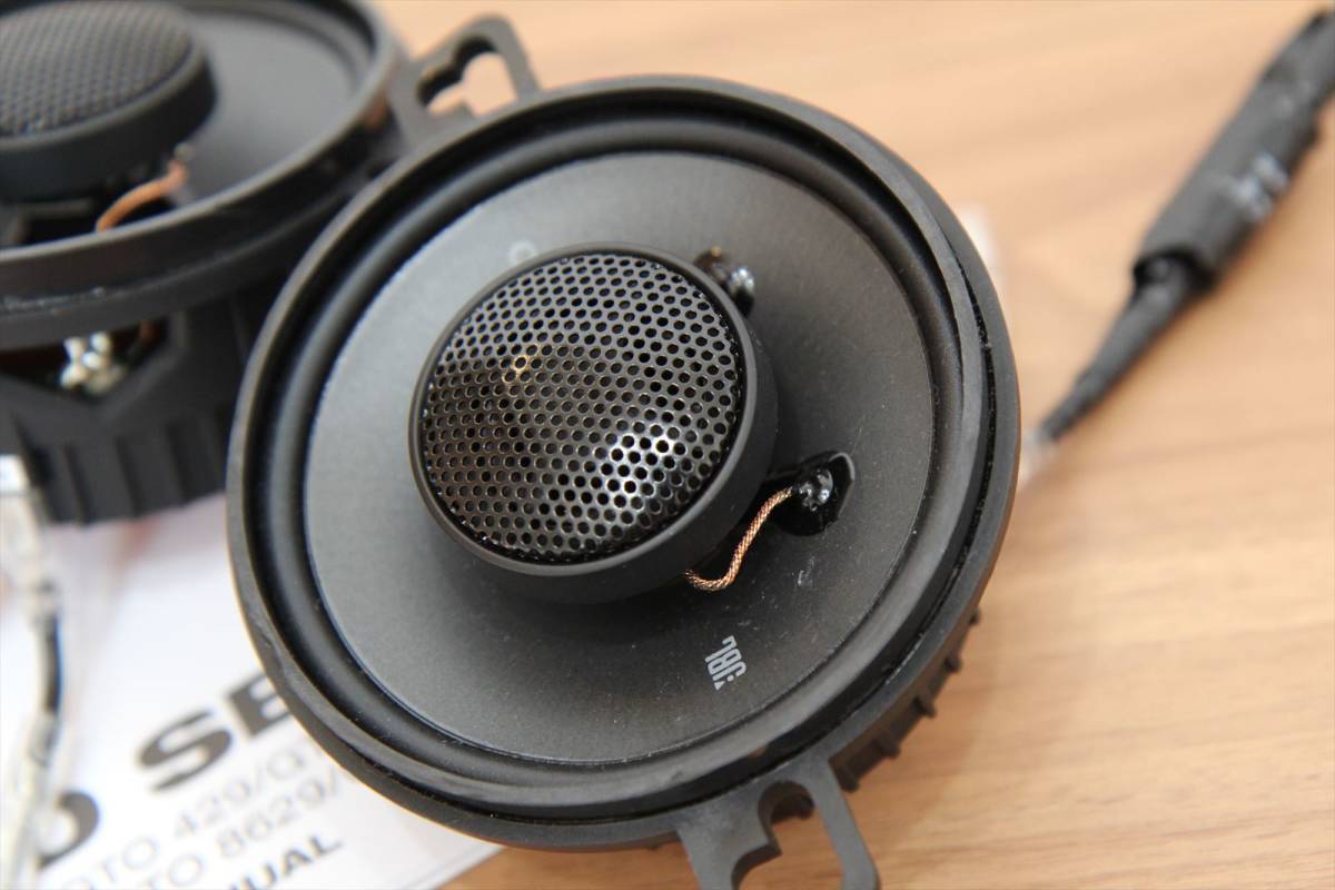 JBL GTO329 | This 8.7 cm 2-way custom fit speaker fits directly