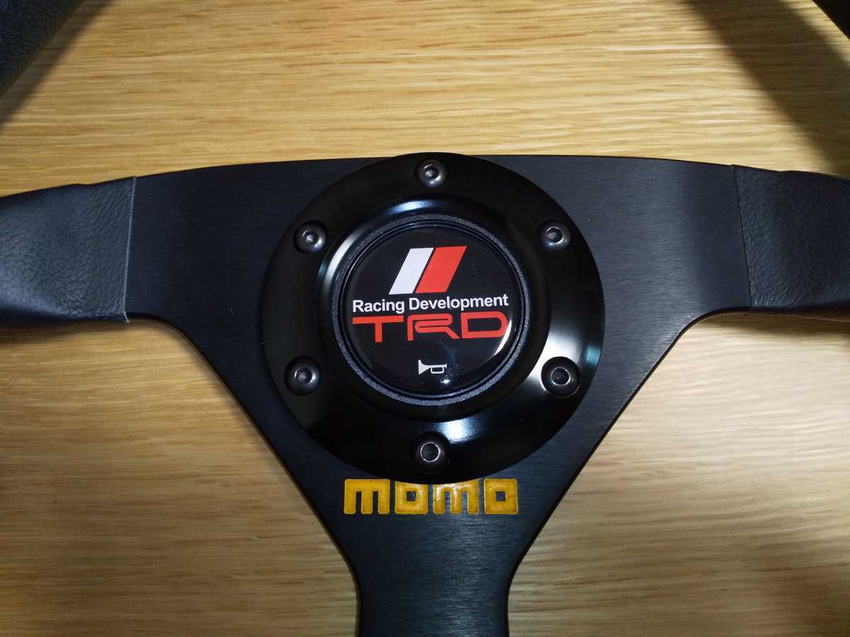 モモ ステアリング VELOCE V-2 MOMO ヴェローチェレーシング 32パイ
