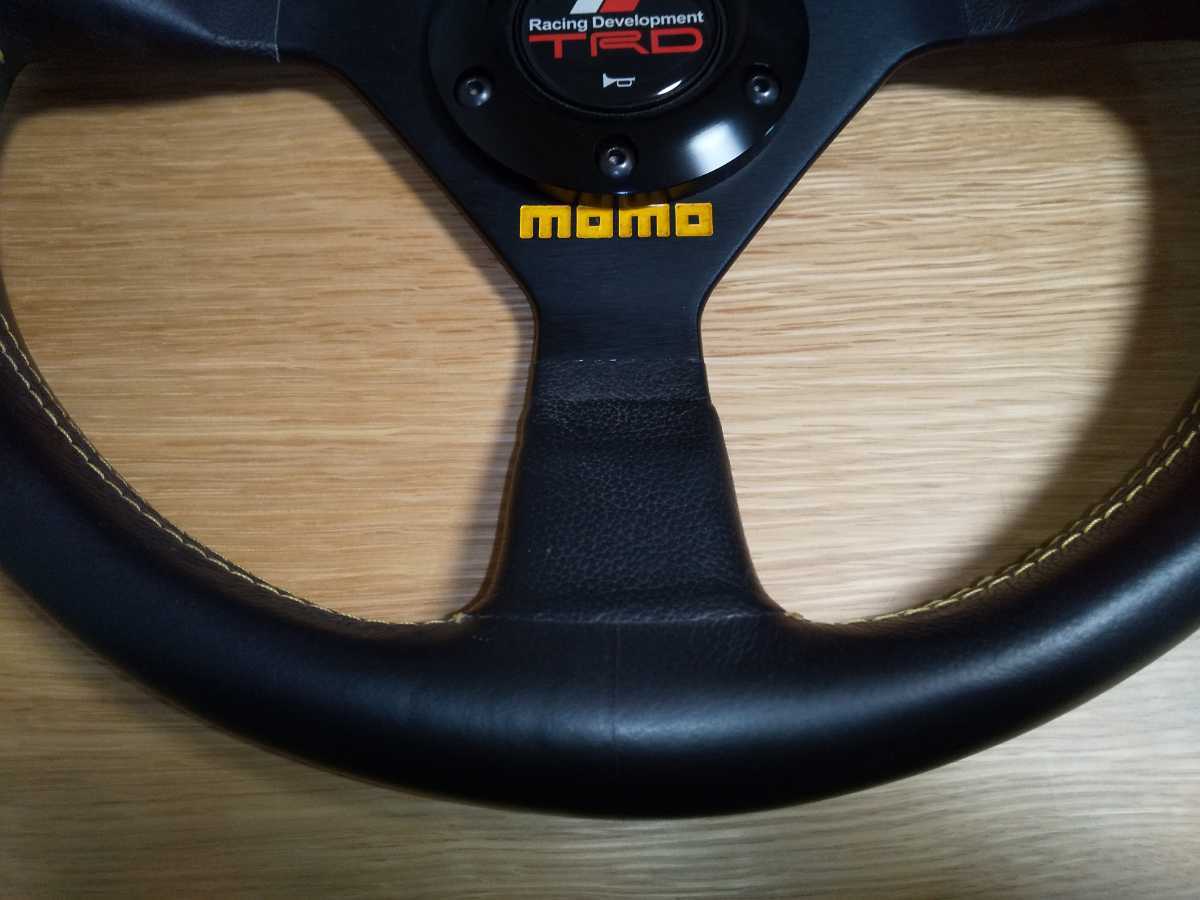 モモ ステアリング VELOCE V-2 MOMO ヴェローチェレーシング 32パイ