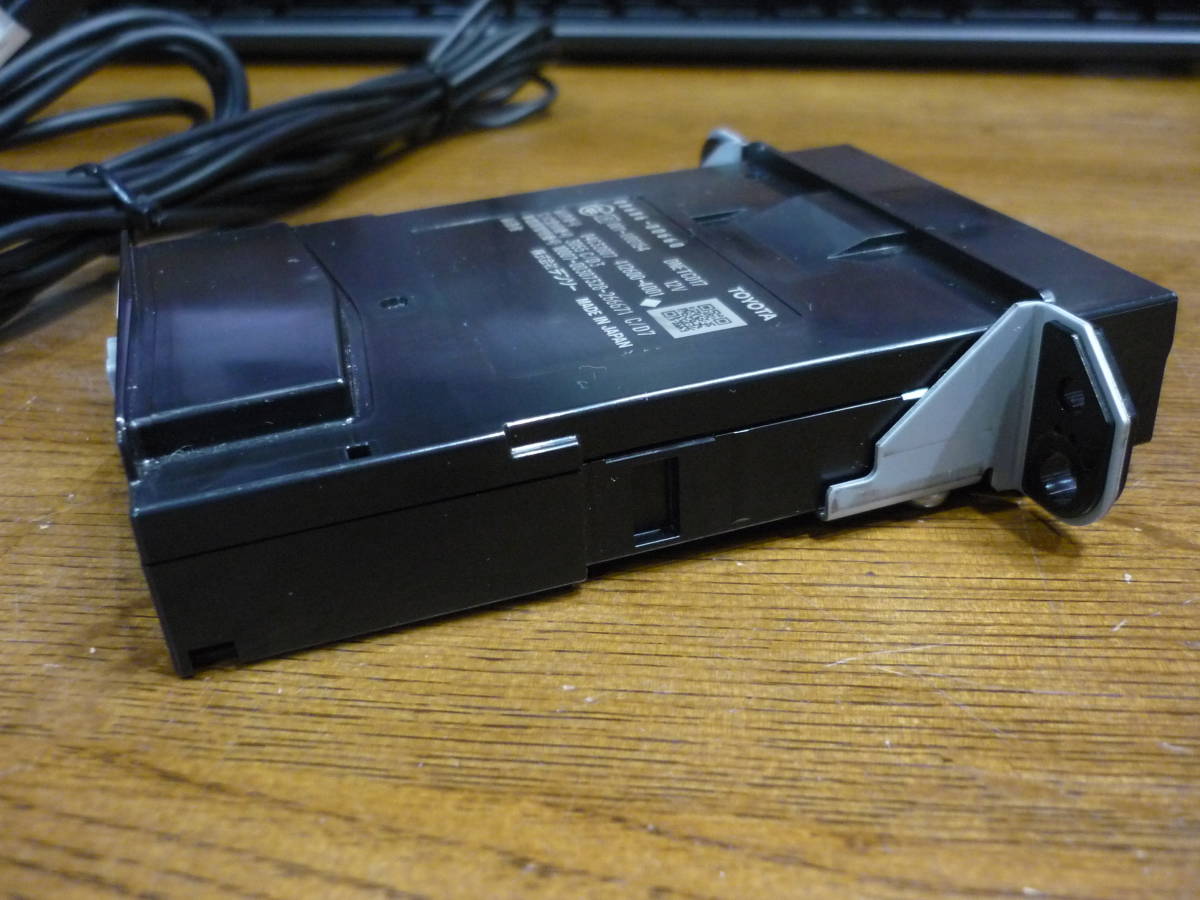 クリアランス販売品 トヨタ純正 ETC 2.0 車載器 ナビ連動型 08686 