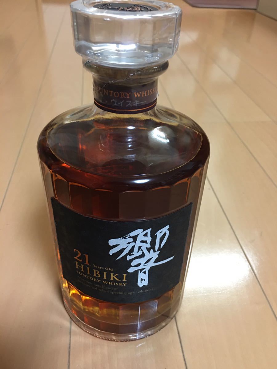 響21年　700ml サントリー　箱あり　 21年 700ml 響 サントリーウイスキー響21年 付 箱の通販