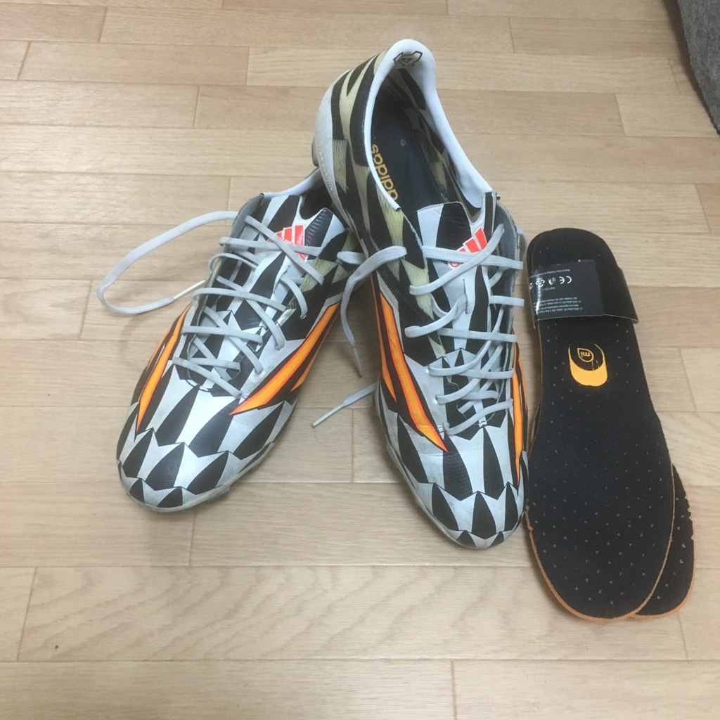 限定SALE，新作登場 アディダス アディゼロ F50 2014年ブラジルW杯 バトルパックシリーズ 27.0(27.0cm)｜売買されたオークション情報、yahooの商品情報をアーカイブ公開 - オークファン シューズ
