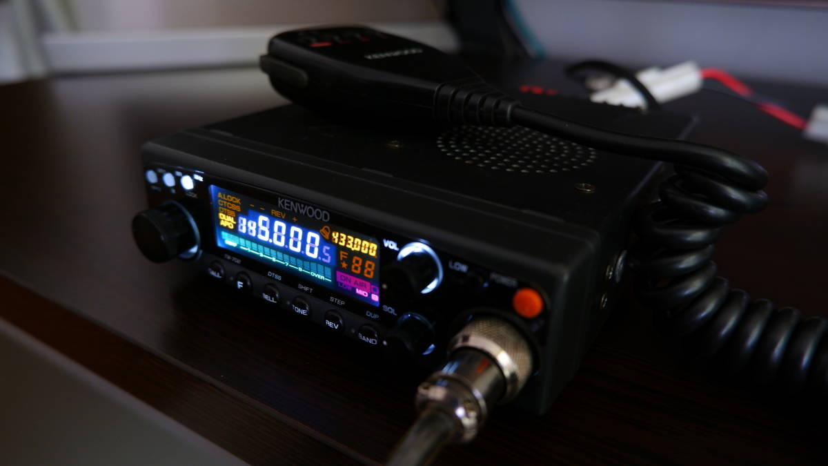 KENWOOD ケンウッド TM-702 アマチュア無線 パネルが付きません