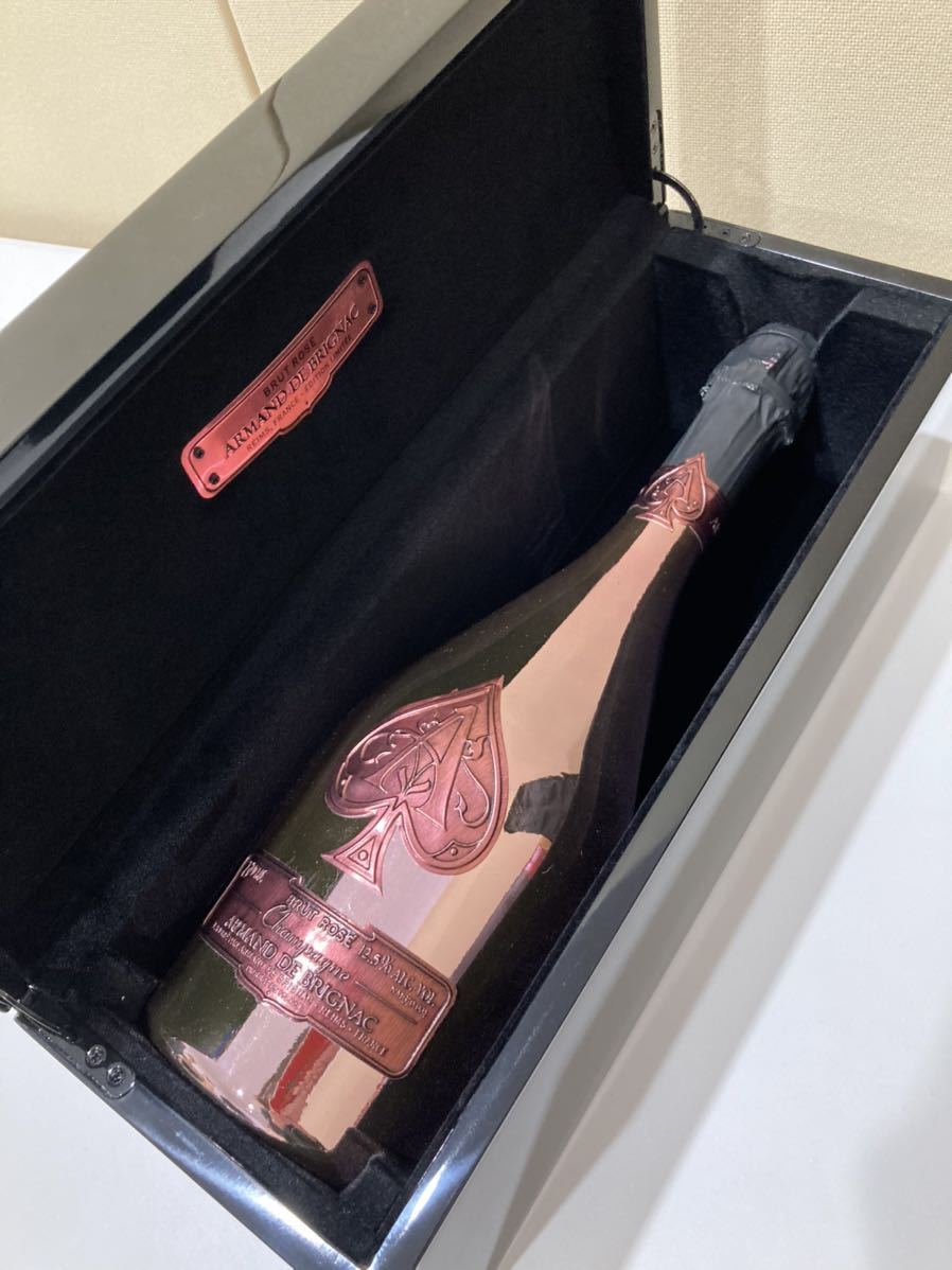 アルマンド ブリニャック ド 箱 新品未開栓 ギフトボックス ARMAND DE BRIGNAC アルマンド　ブリニャック　ロゼ　750ml ケース・カバー付き　シャンパン　未開栓