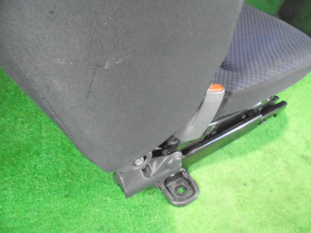 | に適用 シートカバー ﾊｲﾙｰﾌ仕様ホンダ バモスホビオ(HM3&frasl;HM4&frasl;HJ1&frasl;HJ2型) シン・軽 ◆保証付◆HM3　バモス ホビオ◆助手席用シート/2WD/AT/肘掛付き内装カラー J◆H20/宮城より【HK21116　西濃定型外B　個人宅NG】コ上