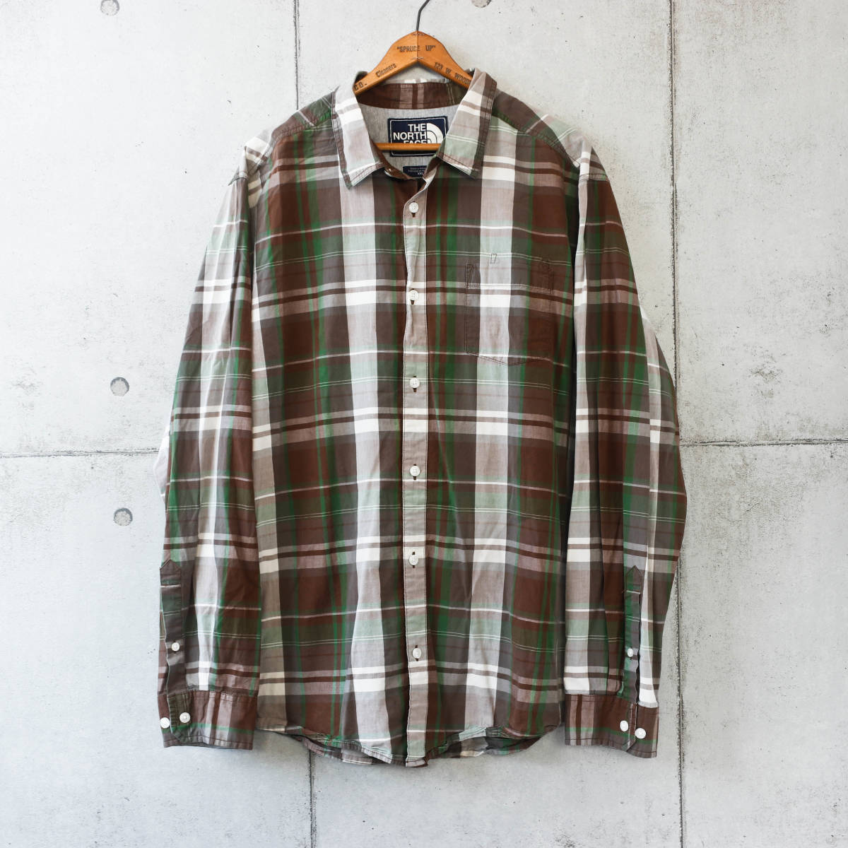 驚きの破格値，送料無料 The North Faceノースフェイス コットン素材チェック長袖シャツ ブラウン&times;グリーン サイズXXL(長袖シャツ)｜売買されたオークション情報、yahooの商品情報をアーカイブ公開 - オークファン 男性用