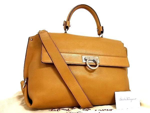 1円 □極美品□Salvatore Ferragamo フェラガモ FZ-21 A871 ソフィア