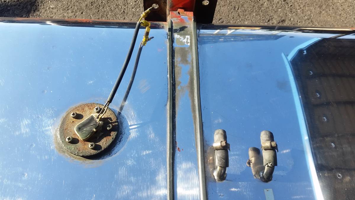 ステンレス アートフレンドオンラインストア &frasl; 燃料タンクセット 角型 400L 燃料タンク | キャップ&frasl;ステー R R4 鍵付き 丸型 VL-KYCAP-E 密閉式 容量375L（代引不可商品）（個人