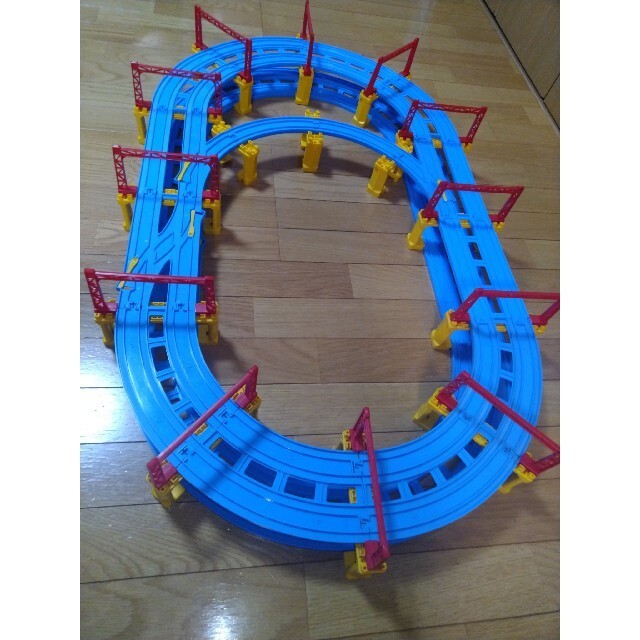 4台同時走行可 複線高架セット ポイント付き タカラトミー TOMY_1