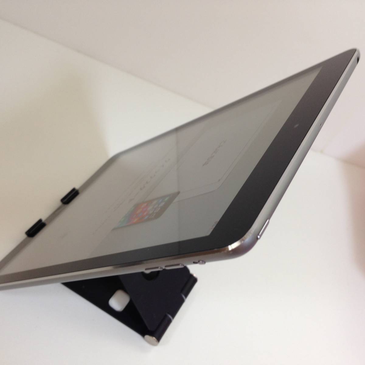 iPad Air Wi-Fi 16GB スペースグレイ PA-FK10