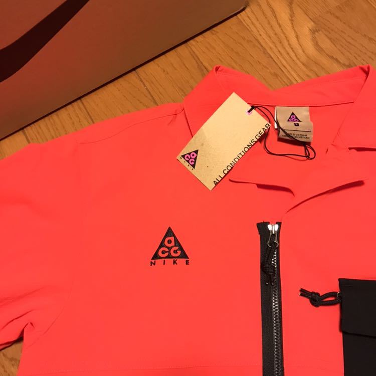 な廃盤モデル NikeACG 半袖シャツ 赤 レッド ナイキACG(半袖シャツ)｜売買されたオークション情報、yahooの商品情報をアーカイブ公開 - オークファン 半袖シャツ
