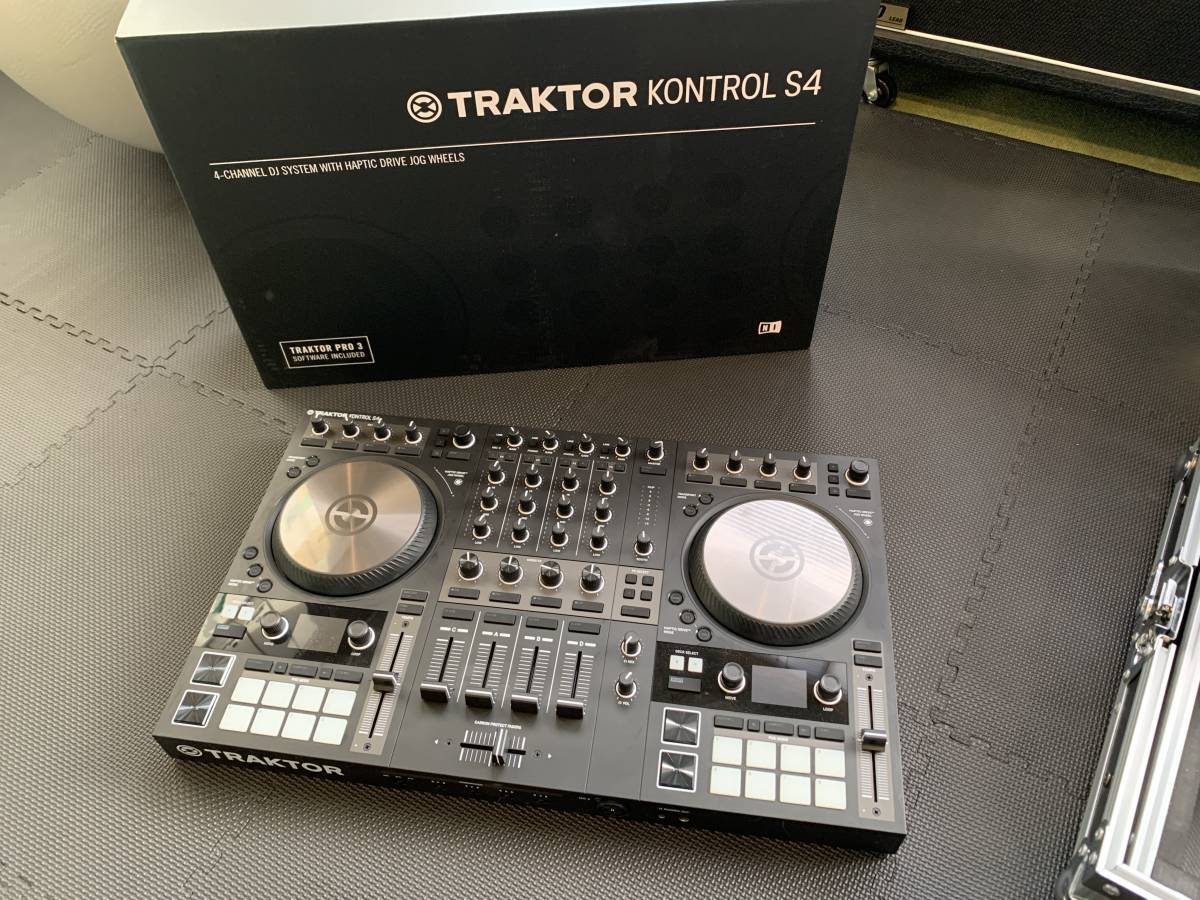 Traktor S4 mk2 フライトケース付き DJ TRAKTOR KONTROL S2 MK2