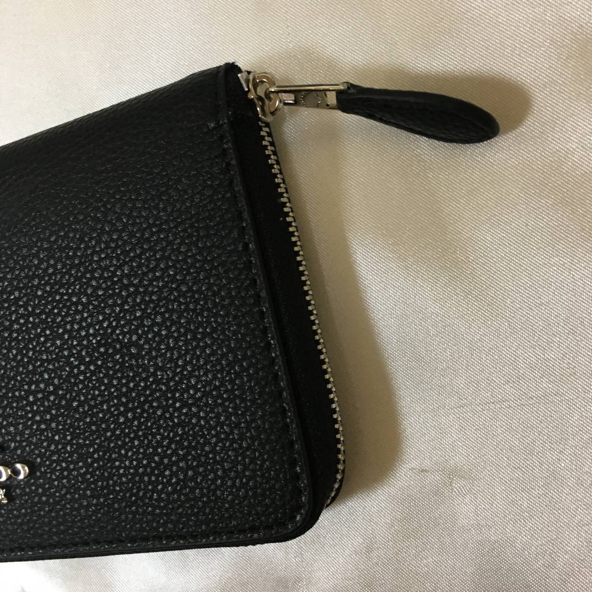 新品】COACH コーチ＆ディズニーコラボ限定品 ジップ財布、とんすけ