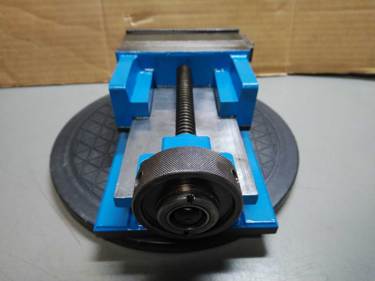 | 0 万力 丸胴型バイス メーカー不明 口幅130mm 2026年最新Yahoo! ヘッドが自在に動く : 万力バイス｜パーツ固定や塗装に最適な工具 - アスクル 1台（直送品） MV75ー130 測定用バイス 彫金工具製造・輸出入の株式会社