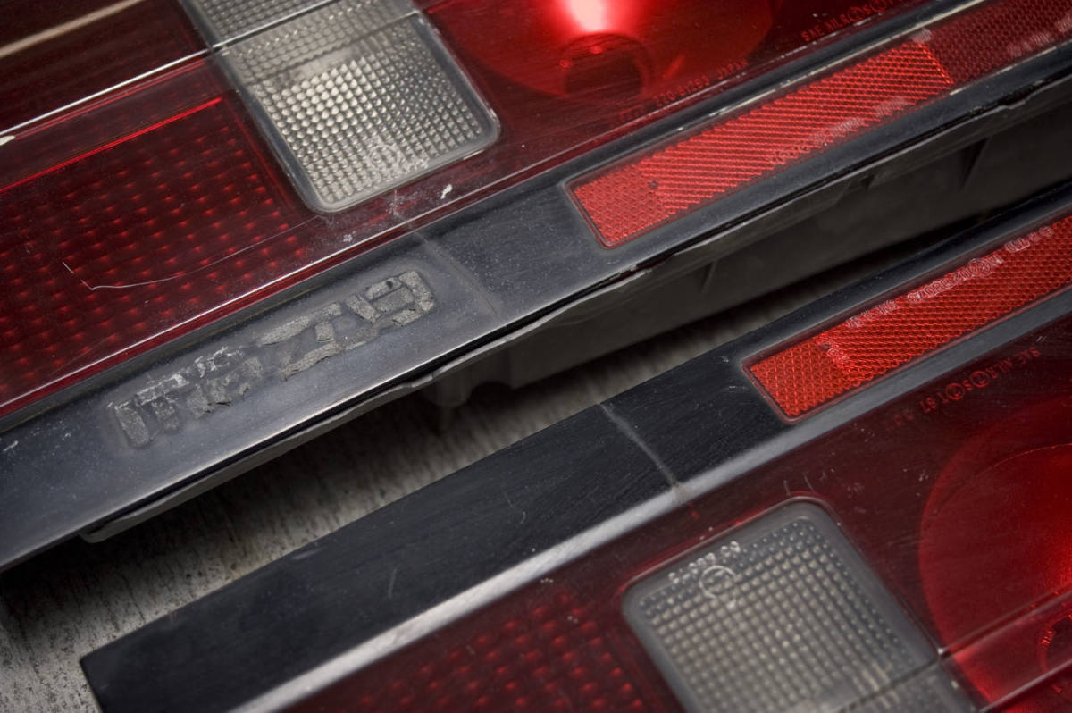 RX-7 純正サバンナRX-7 （FC3S）テールランプ（前期） マツダ FC3S