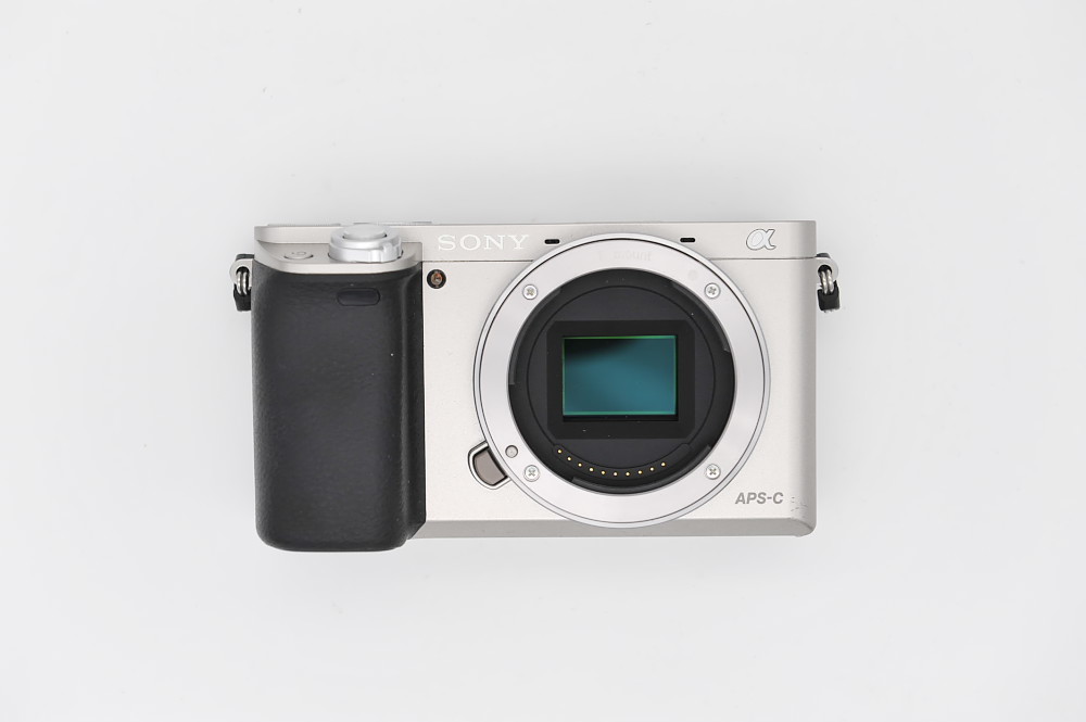 USED訳アリ】SONY ミラーレスカメラ α6000 ボディ α6000 SONY ボディ