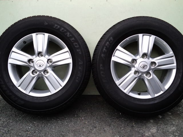 LAND CRUISER 200系後期ランクル純正アルミ+60 5H 285/60R18バリ山