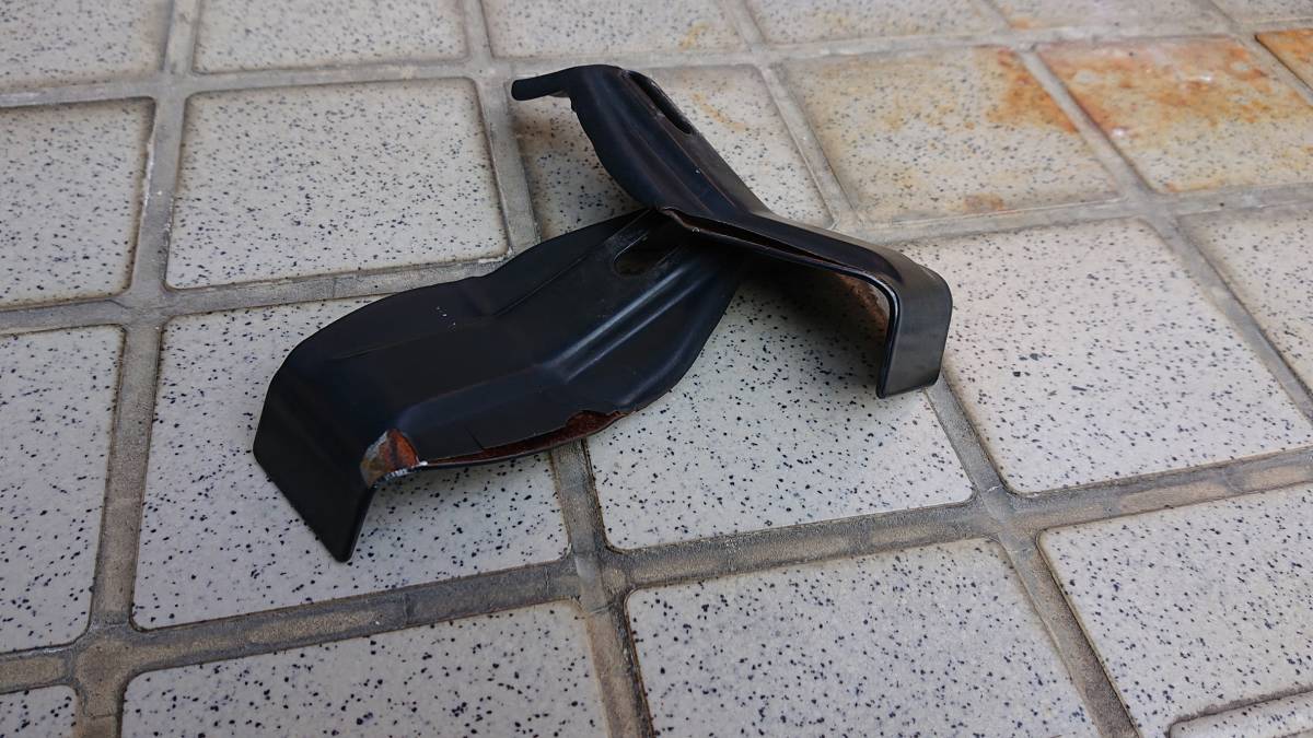 TERZO テルッツォ ルーフボックス＋フリード用キャリアベース＋キャリアバー 鍵２個付き ダンパースムースです_6