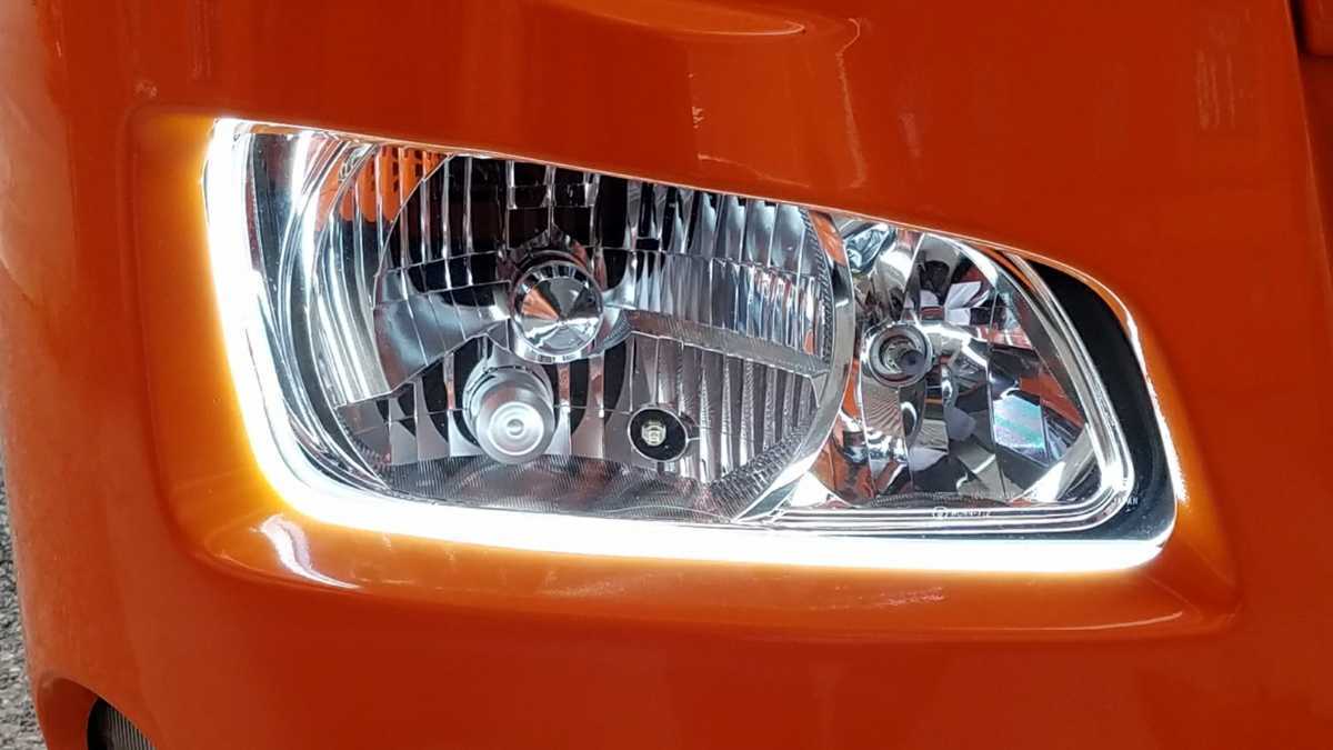 新型ジェイバス(セレガ　GALA)プロフィア風デイライト　スイッチ付き_2