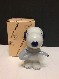 スヌーピー 貯金箱のYahoo!オークション(旧ヤフオク!)の相場・価格を